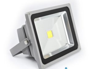 LED reflektory sú vhodné na osvetlenie otvorených priestorov