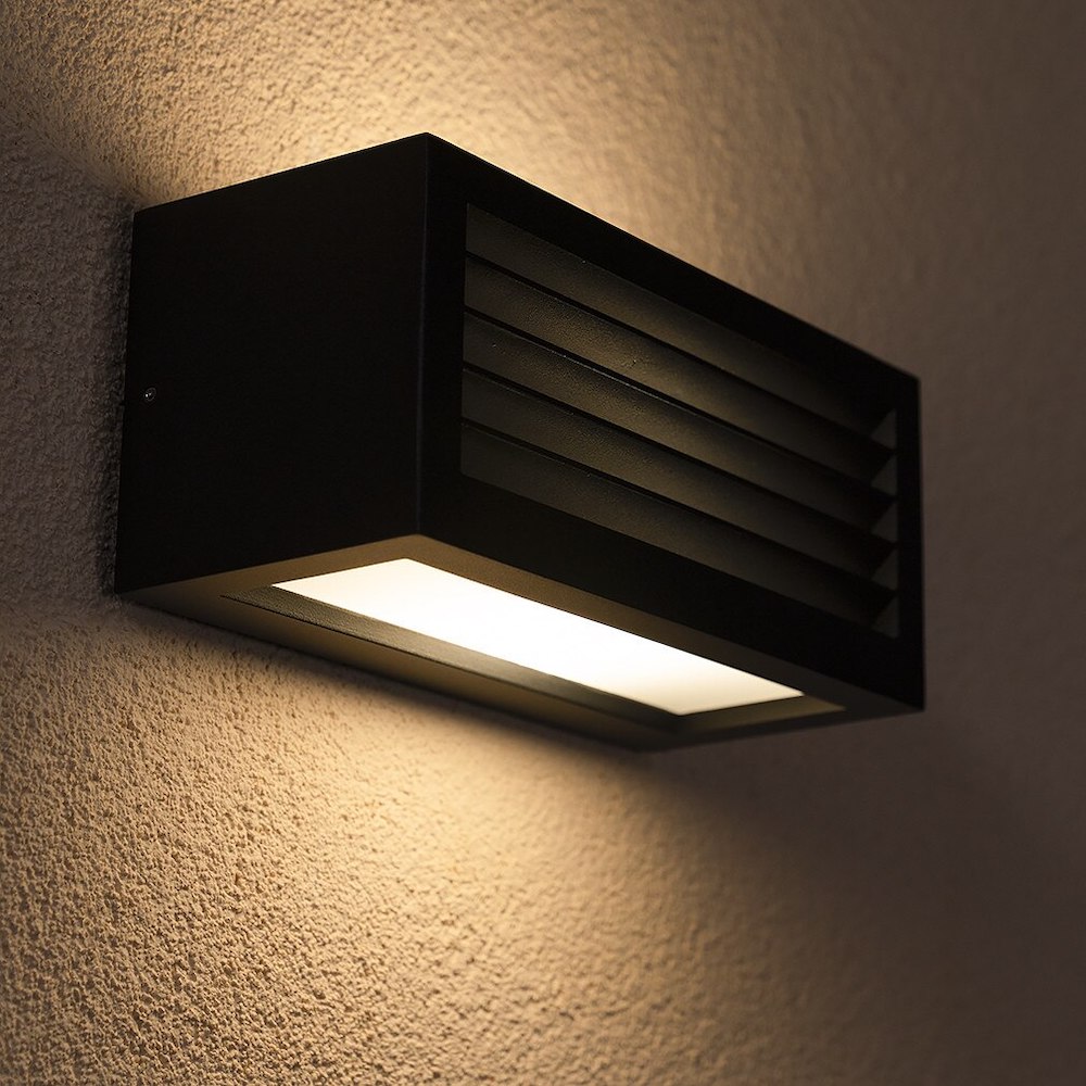 Moderná exteriérová nástenná lampa LIMA, IP54 – Obrázok 2