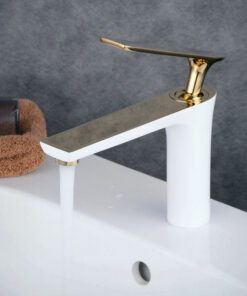 Luxusná vodovodná batéria v bielo zlatom prevedení