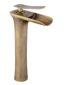 Vysoká umývadlová vodopádová batéria v antickom prevedení