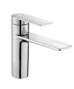 Moderná nízka vodovodná batéria v chrómovej farbe