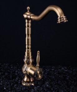 Alternative view of Vintage kuchynská vodovodná batéria v antickej farbe